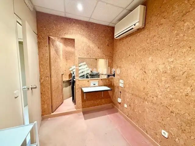 Büro zum Verkauf in Madrid mit Klimaanlage, Heizung und Terrasse