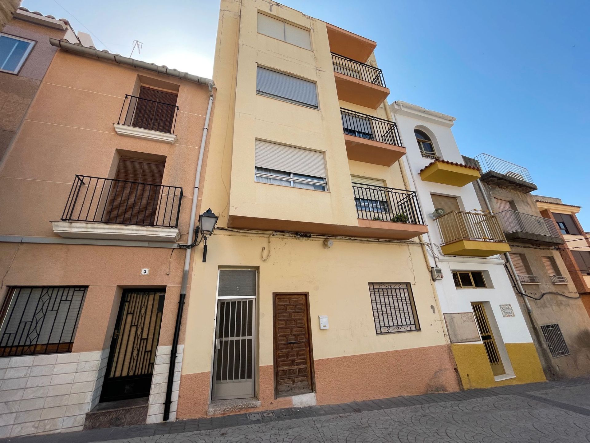 Exterior view of Flat for sale in Figueroles  with Furnished and Balcony
