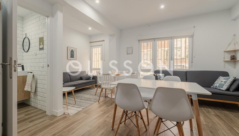 Foto 1 de Piso en venta en Castillejos - Cuzco, Madrid