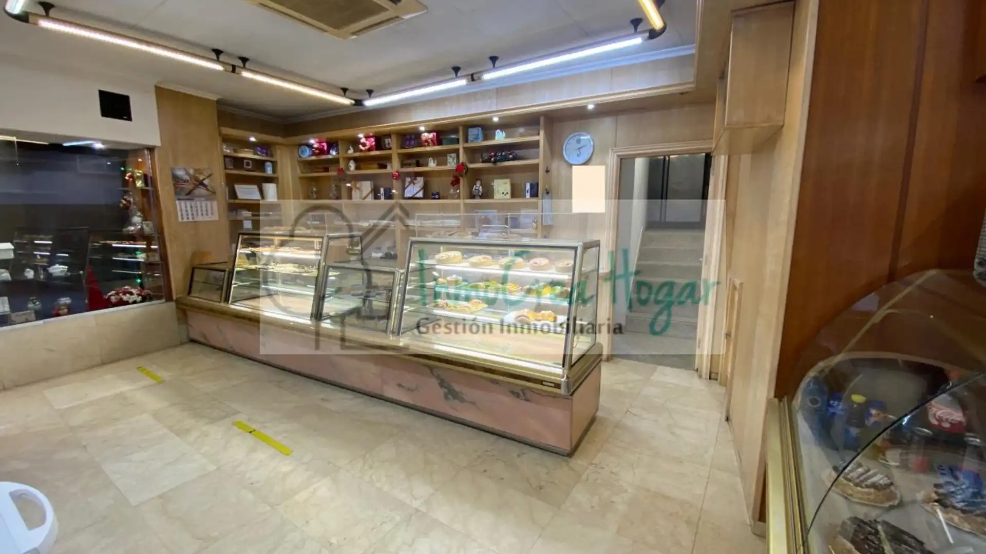 Local en traspaso en Vigo  con Aire acondicionado y Amueblado