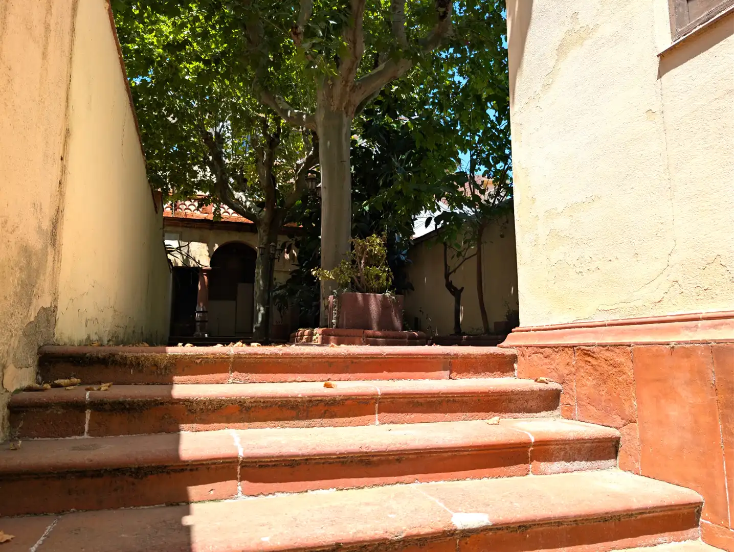 Vista exterior de Casa o xalet en venda en Vilassar de Mar amb Jardí privat, Terrassa i Balcó