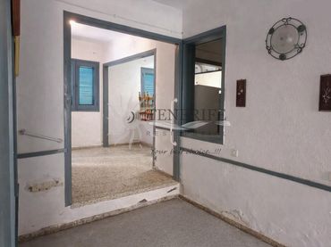 Bajo en venta en Alcalá