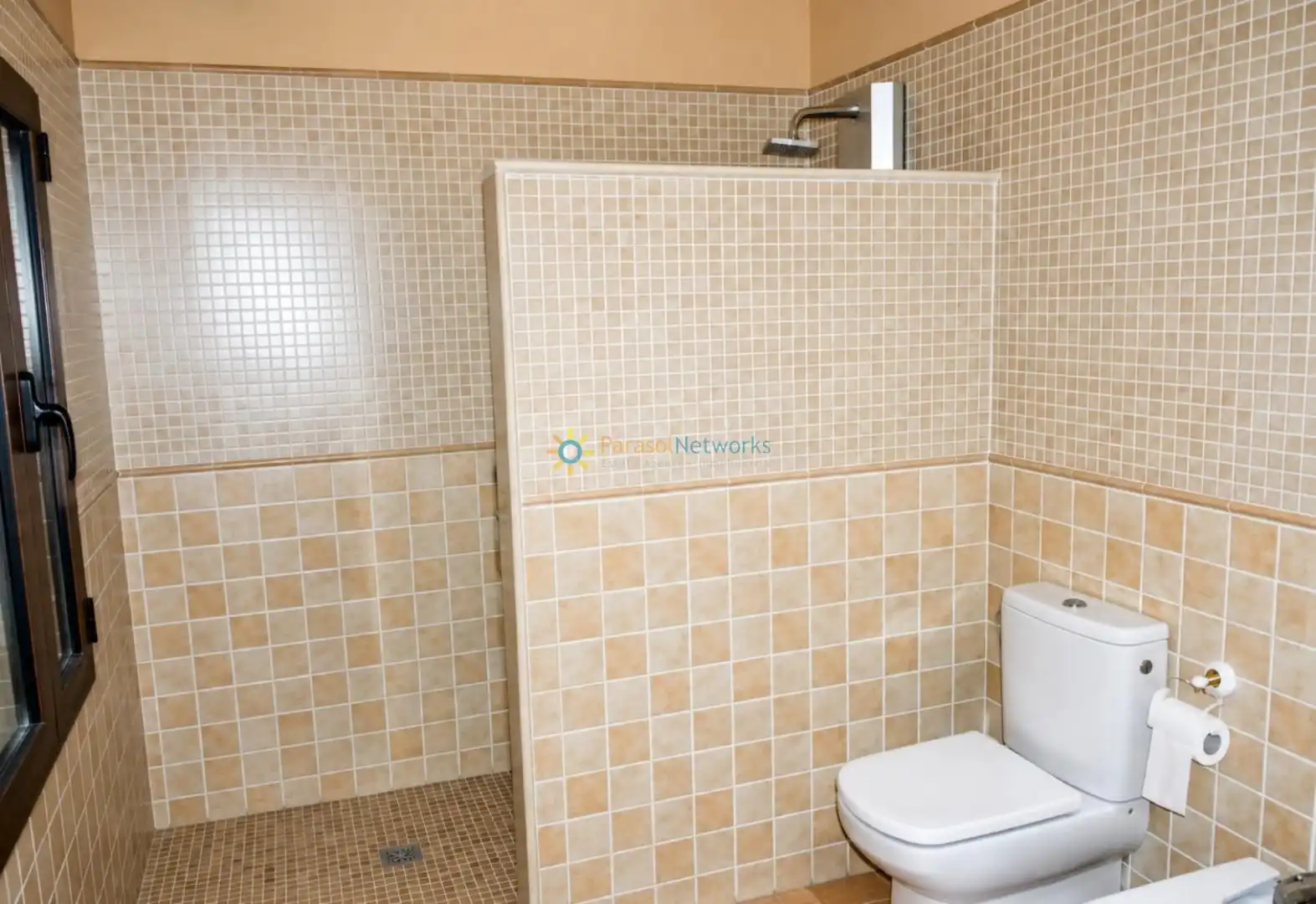 Bany de Casa o xalet en venda en Bufali amb Calefacció, Jardí privat i Terrassa