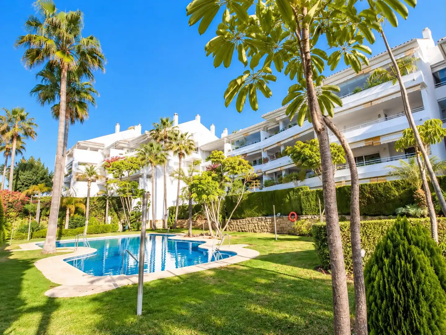 Piso con piscina en venta en San Pedro de Alcántara, imagen 8