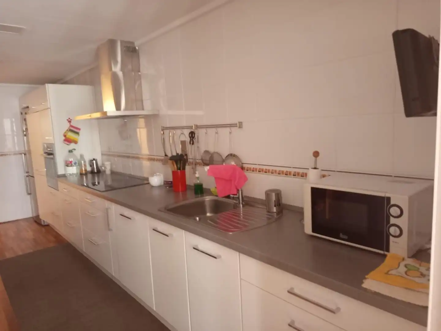 Cocina de Piso en venta en Elda con Parquet, Amueblado y Horno