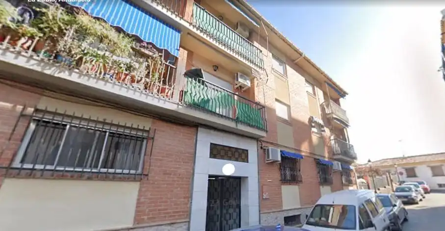 Vista exterior de Pis en venda en La Zubia