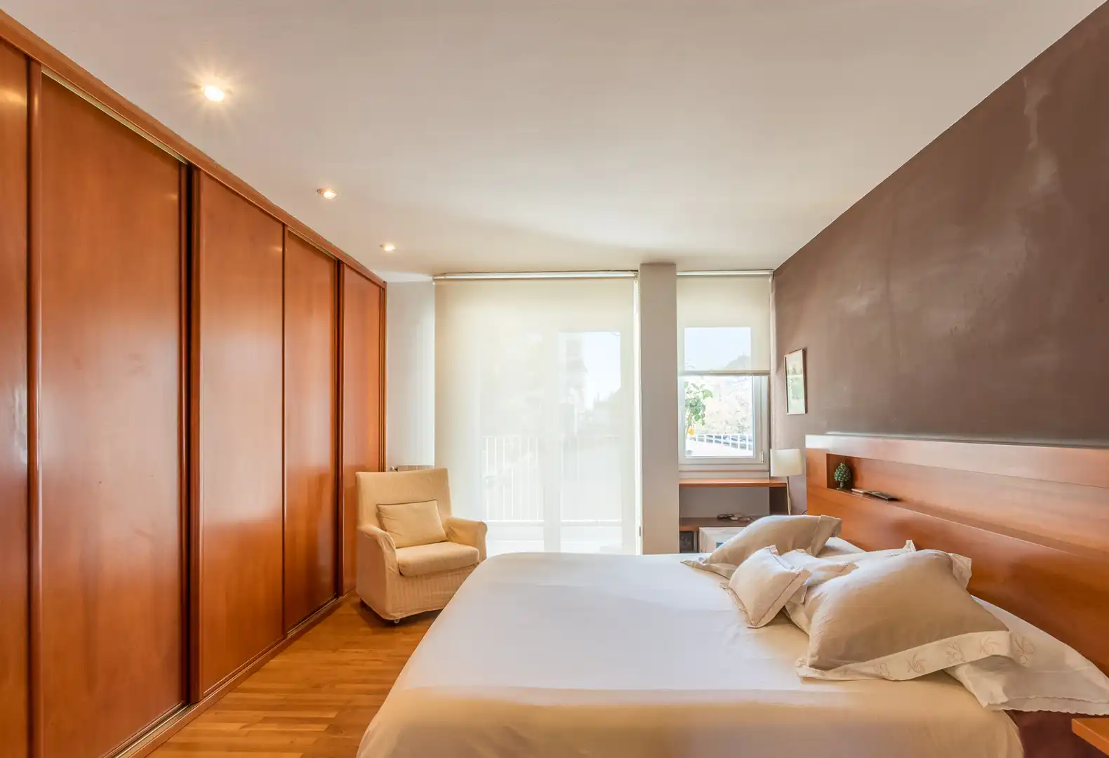 Schlafzimmer von Wohnung zum Verkauf in Barcelona mit Klimaanlage, Heizung und Parkett