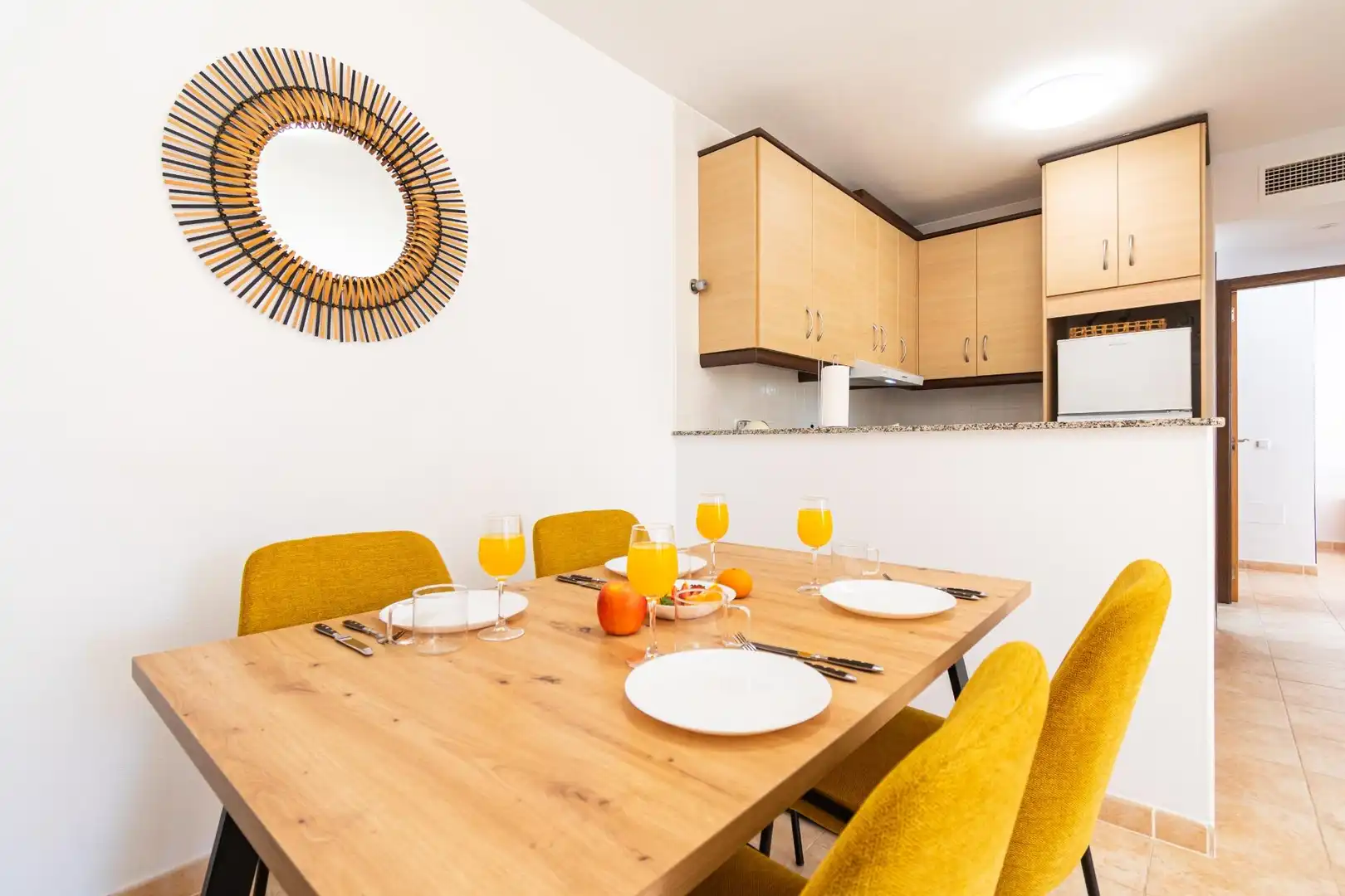 Menjador de Apartament en venda en Águilas amb Aire condicionat, Terrassa i Moblat
