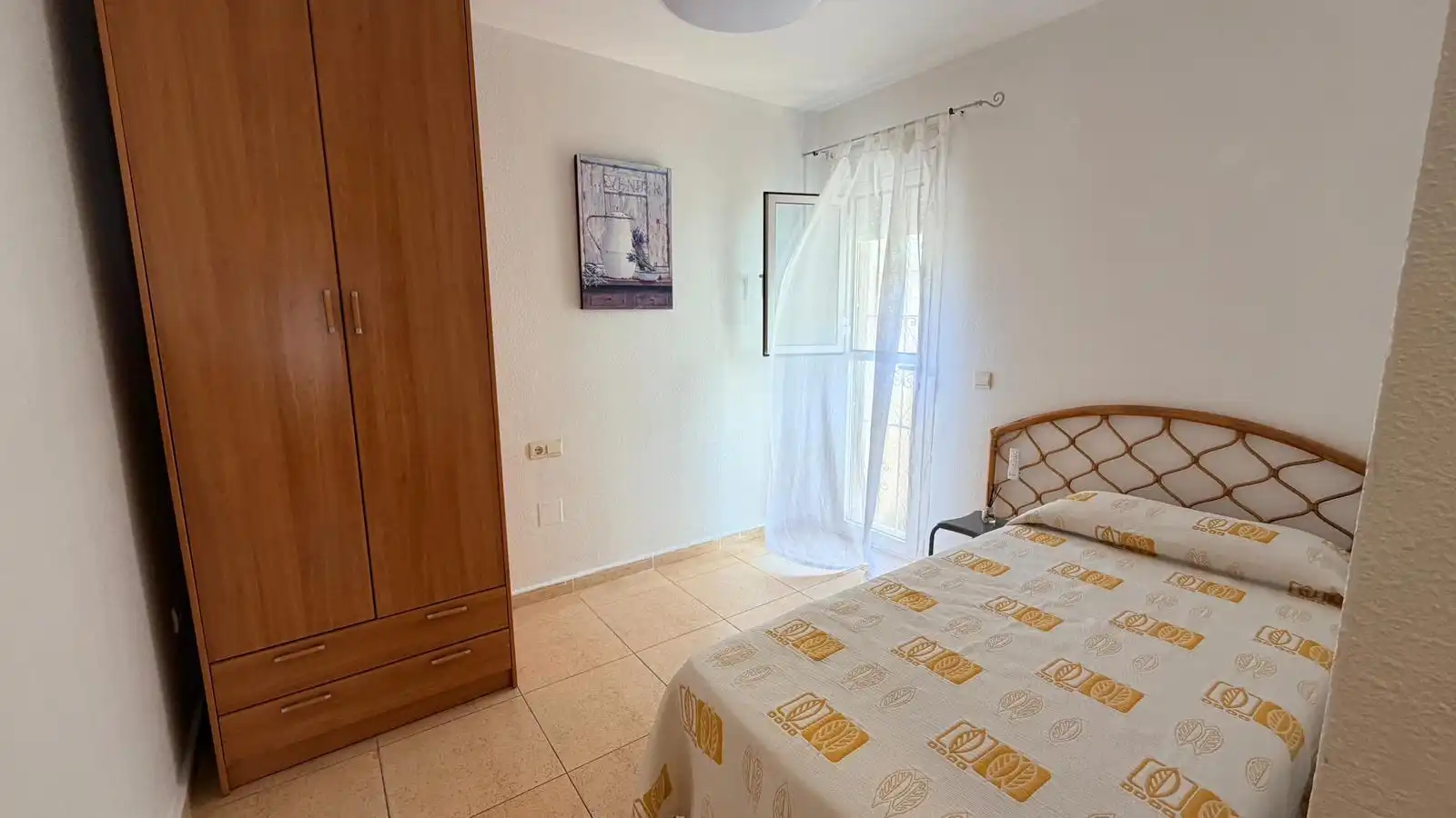 Schlafzimmer von Erdgeschoss zur Miete in Orihuela mit Klimaanlage, Heizung und Terrasse