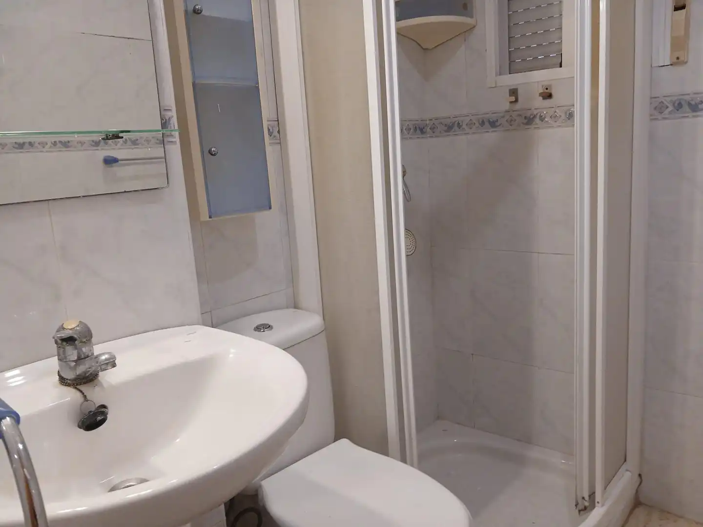 Baño de Piso en venta en Cartagena con Aire acondicionado y Balcón