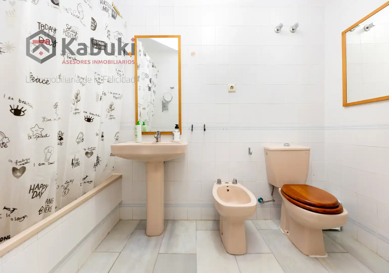Badezimmer von Wohnung zur Miete in Salobreña mit Privatgarten, Terrasse und Schwimmbad