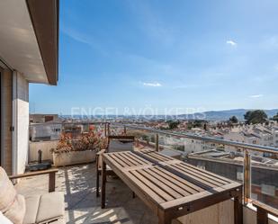 Terrasse von Einfamilien-Reihenhaus miete in Sant Just Desvern mit Klimaanlage, Heizung und Privatgarten