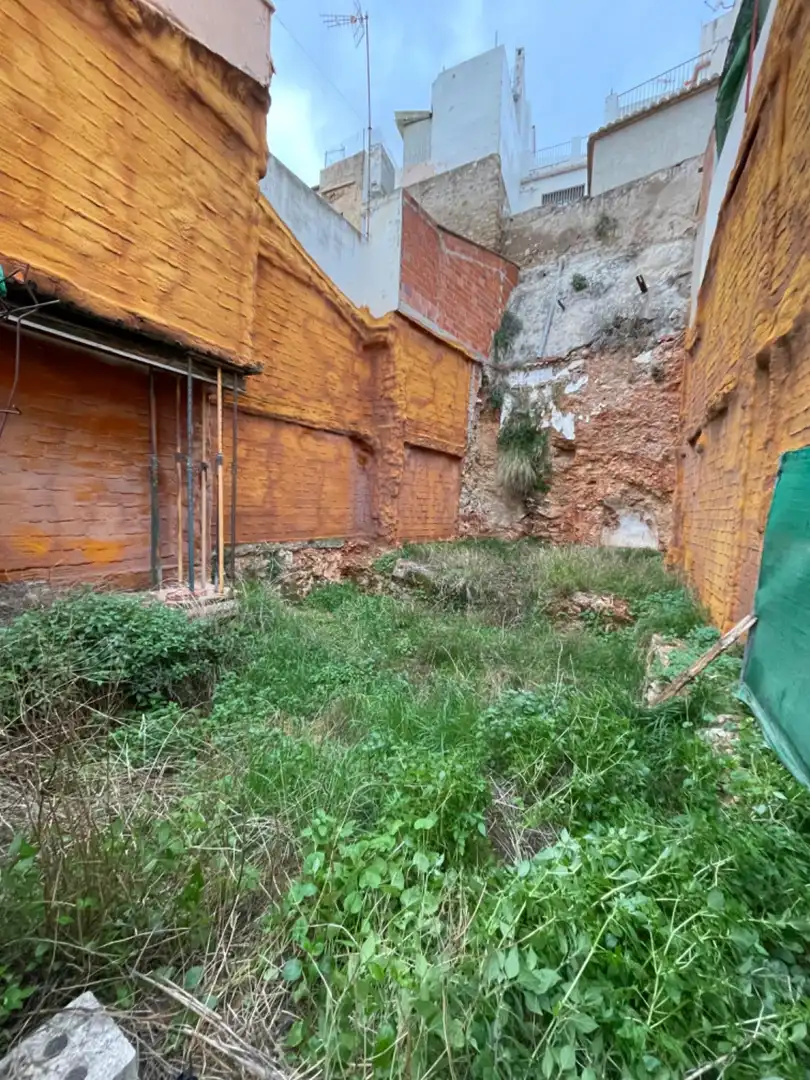Terreny residencial en venda a Casco Antiguo