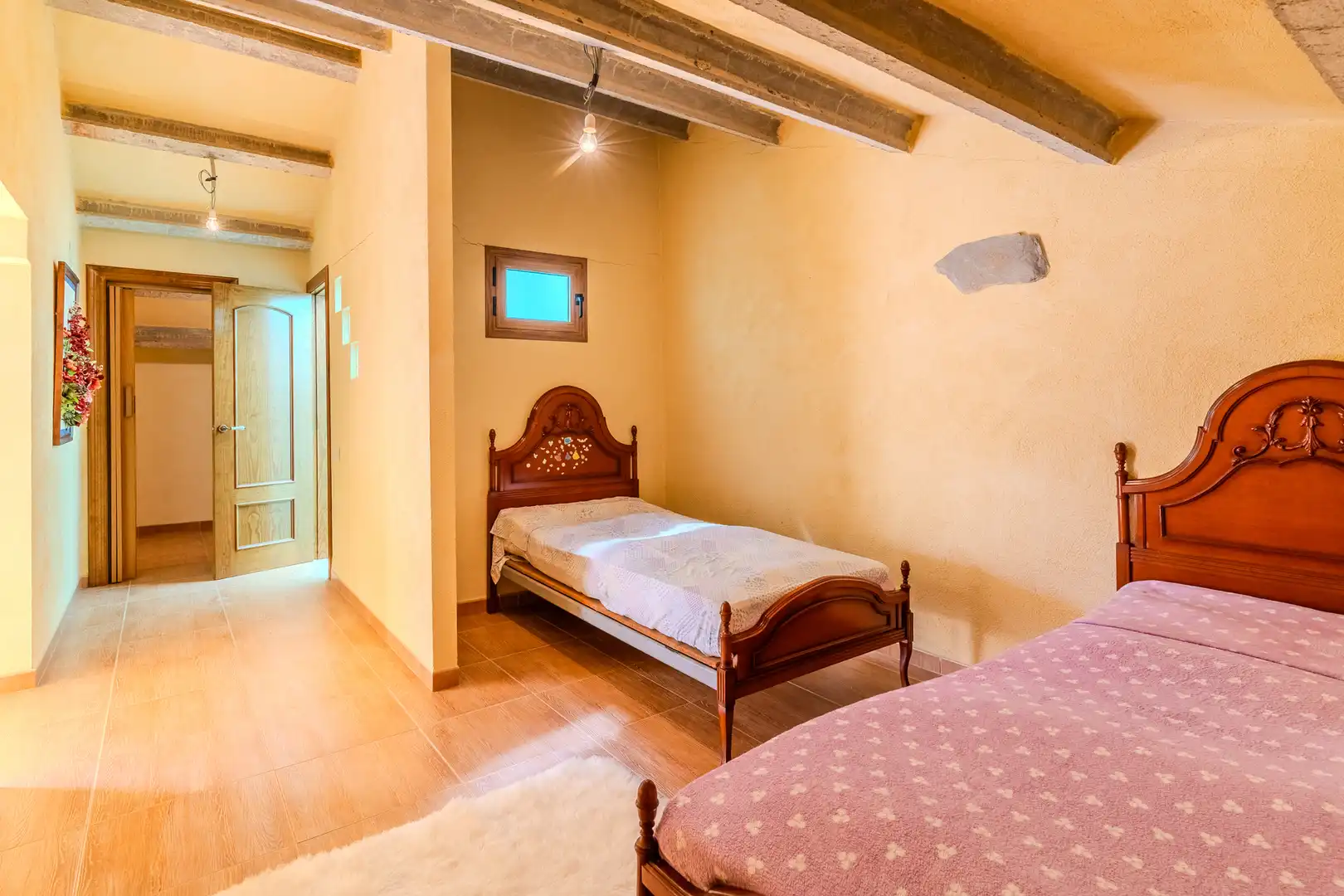 Habitación de Casa o chalet en venta en Deltebre con Calefacción, Terraza y Trastero