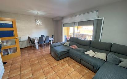 Living room of Single-family semi-detached for sale in El Vendrell  with Heating, Private garden and Terrace