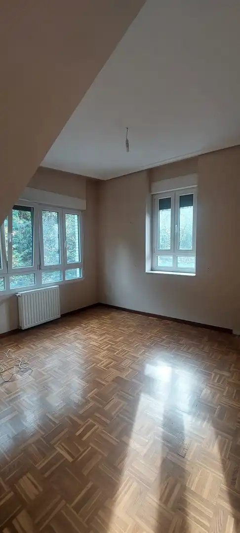Schlafzimmer von Maisonette zum Verkauf in Mieres (Asturias) mit Heizung und Abstellraum