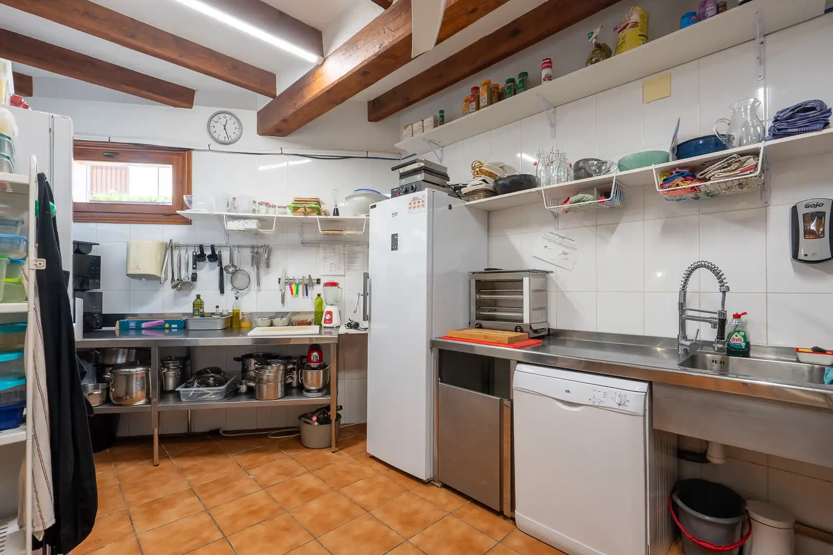 Kitchen of Commercial properties for sale in Sagra