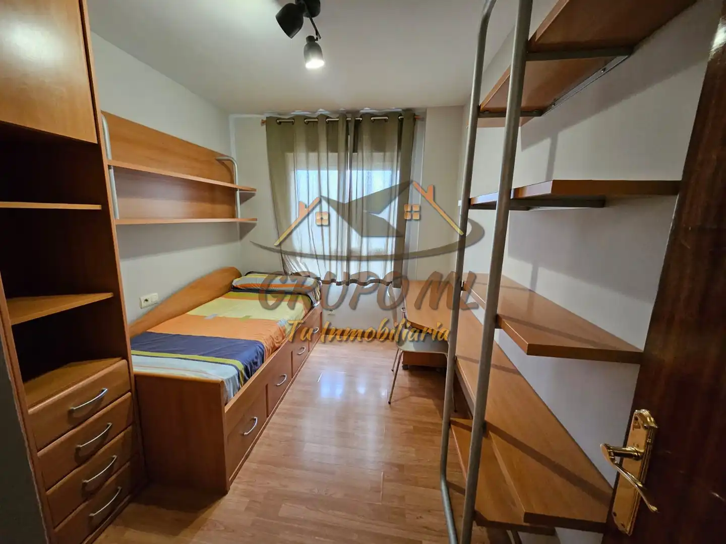 Schlafzimmer von Wohnung zur Miete in Jaén mit Klimaanlage, Heizung und Möbliert