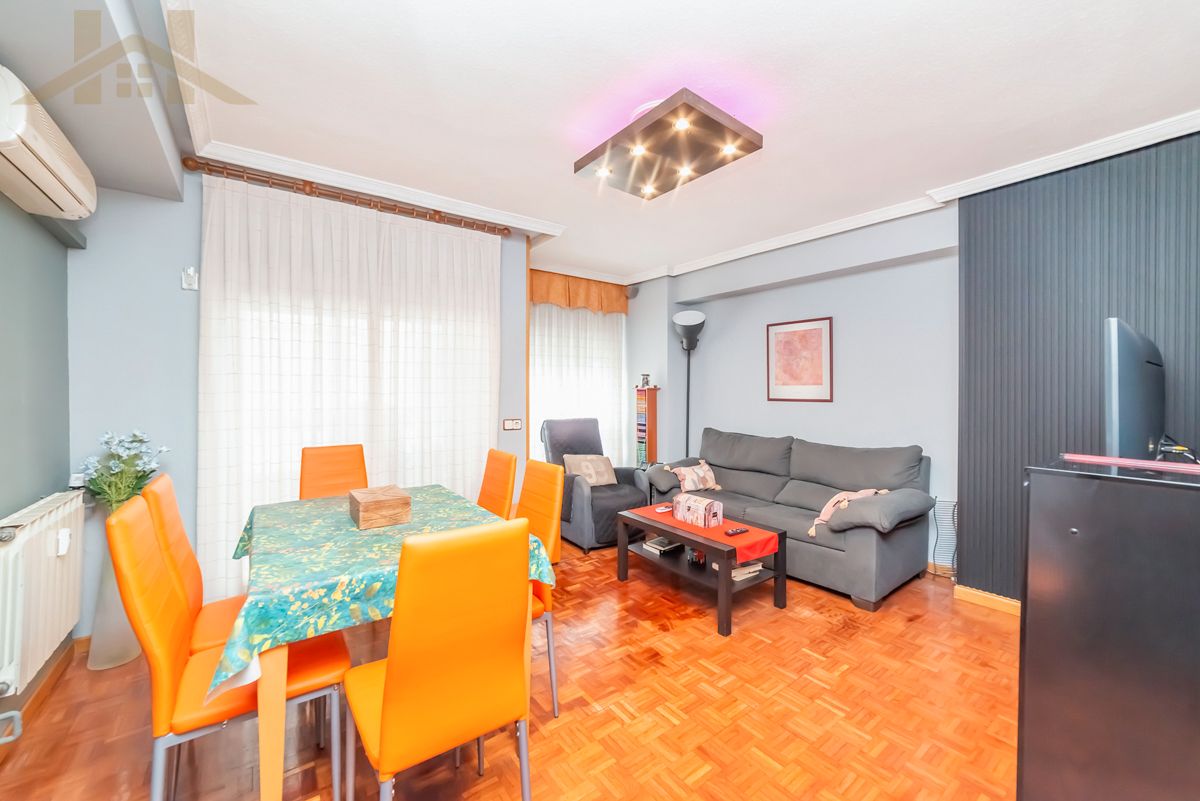 Living room of Flat for sale in Leganés  with Air Conditioner, Heating and Terrace