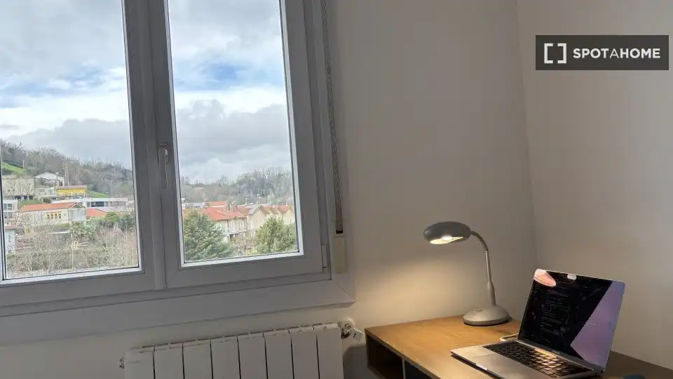 Pis per a compartir en Hernani amb Aire condicionat, Calefacció i Moblat