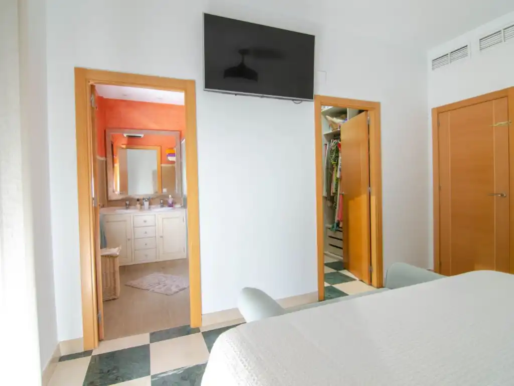 Dormitori de Casa o xalet en venda en La Rinconada