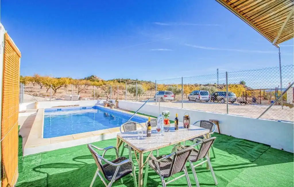 Casa amb piscina en venda a El Pinós / Pinoso, imagen 5