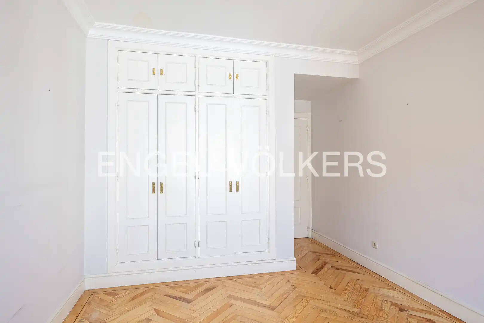 Habitación de Piso en venta en Madrid con Calefacción, Terraza y Trastero