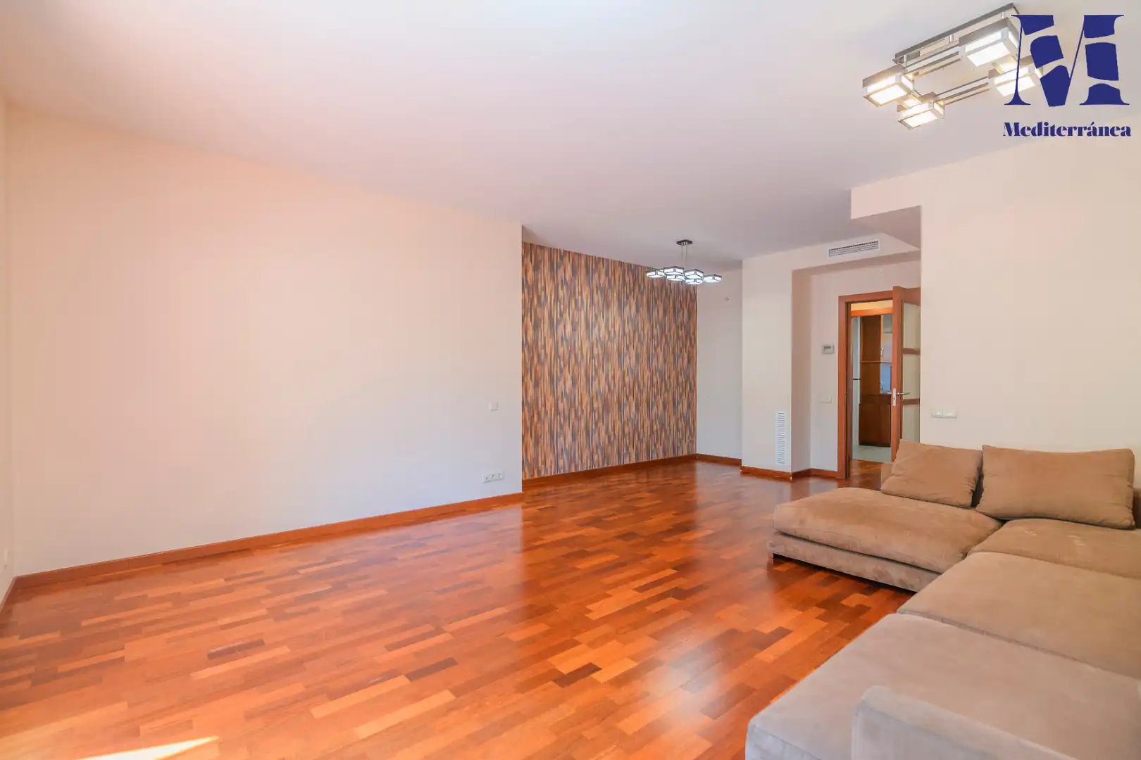 Living room of Flat for rent in Castelldefels  with Air Conditioner, Heating and Parquet flooring