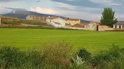 Casa adosada en venta en Villahermosa del Campo
