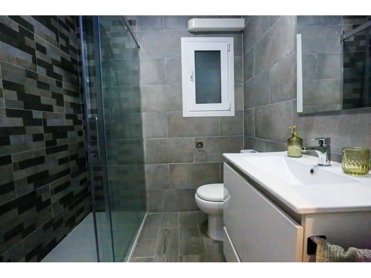 Baño de Piso en venta en Cambrils con Aire acondicionado, Amueblado y Balcón