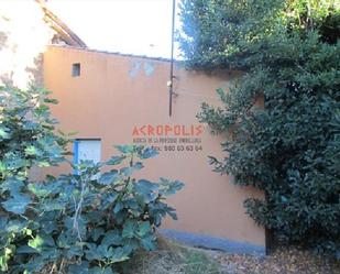 Vista exterior de Casa o xalet en venda en Santa Cristina de la Polvorosa amb Calefacció i Jardí privat