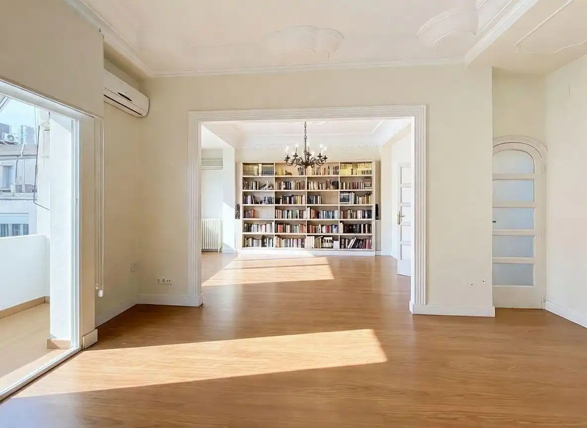 Flat with lift to rent in Calle JOAQUIN COSTA, imagen 3