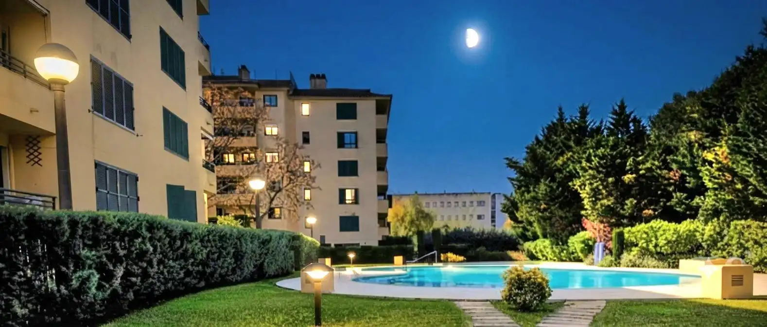 Vista exterior de Planta baixa en venda en  Palma de Mallorca amb Calefacció, Jardí privat i Terrassa