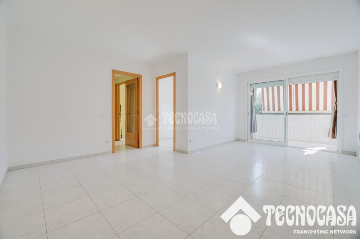 Living room of Flat for sale in Mataró  with Heating and Balcony
