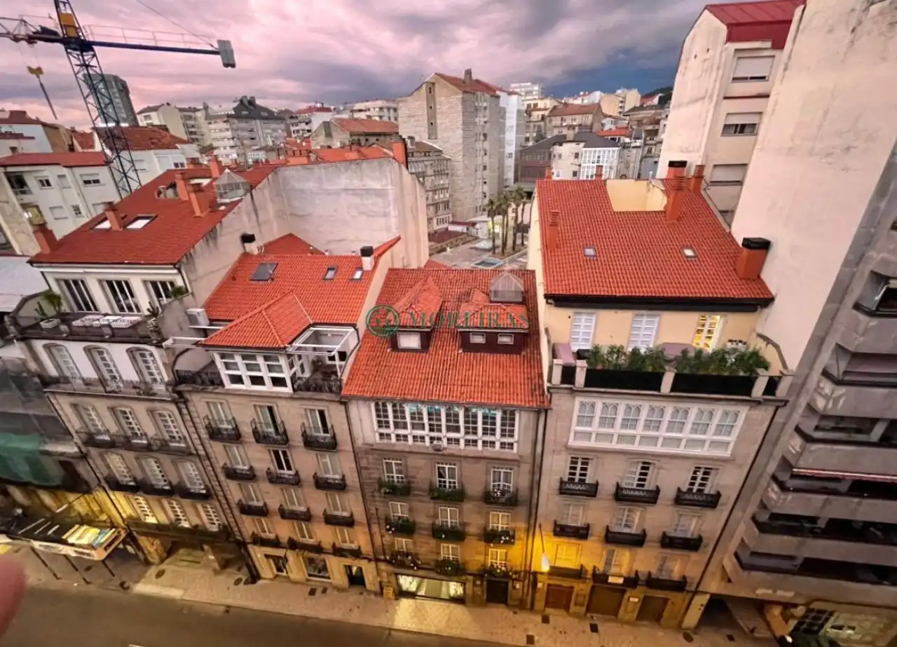 Vista exterior de Piso en venta en Ourense Capital  con Aire acondicionado, Calefacción y Terraza