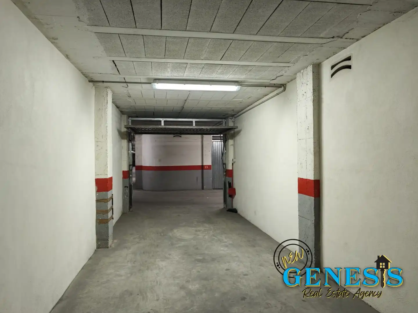 Aparcament de Garatge en venda en Torrevieja amb Alarma
