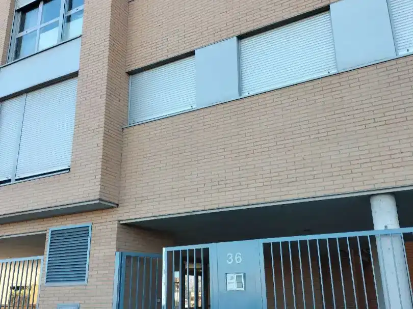 Vista exterior de Pis en venda en Ávila Capital amb Balcó