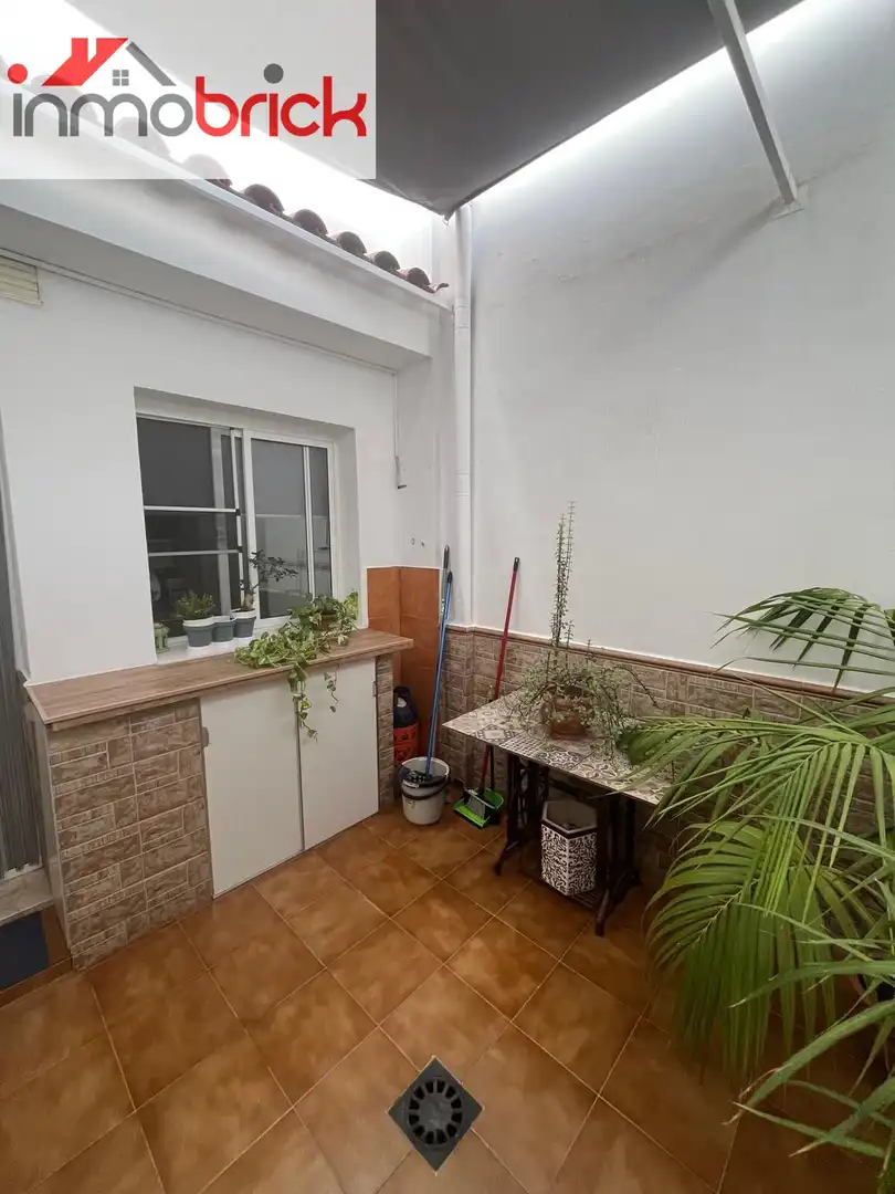 Balcony of Houses for sale in Lucena  with Air Conditioner and Terrace