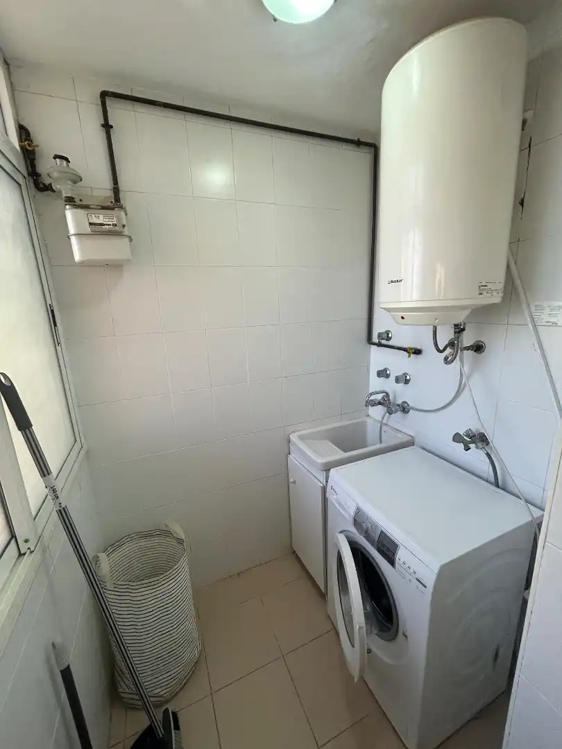 Baño de Piso en venta en Málaga con Terraza, Balcón y Piscina comunitaria