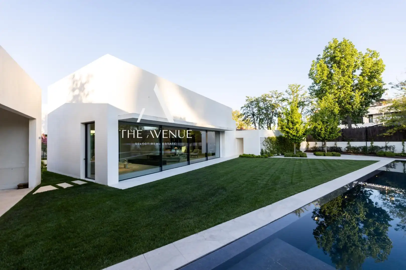 Exterior view of Houses for sale in Pozuelo de Alarcón  with Heating and Swimming Pool
