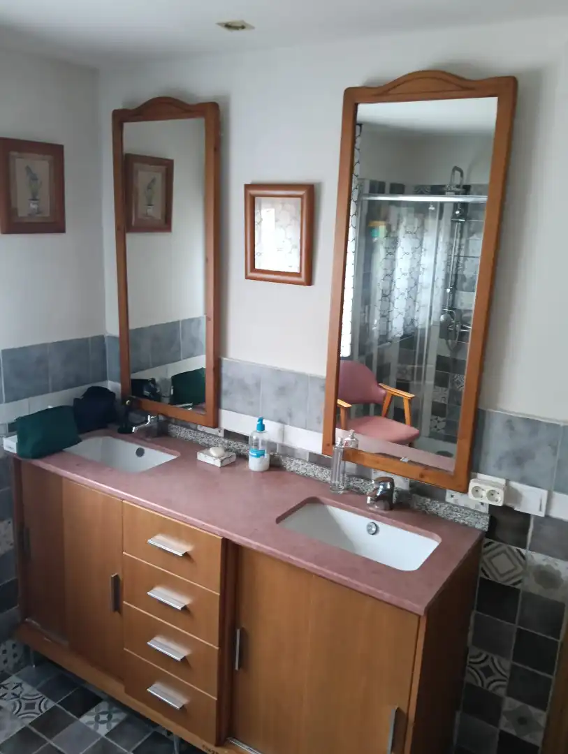 Baño de Casa o chalet en venta en Bárcena de Cicero con Calefacción, Jardín privado y Terraza