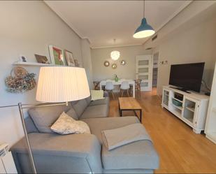 Sala d'estar de Apartament de lloguer en Pozuelo de Alarcón amb Aire condicionat i Terrassa