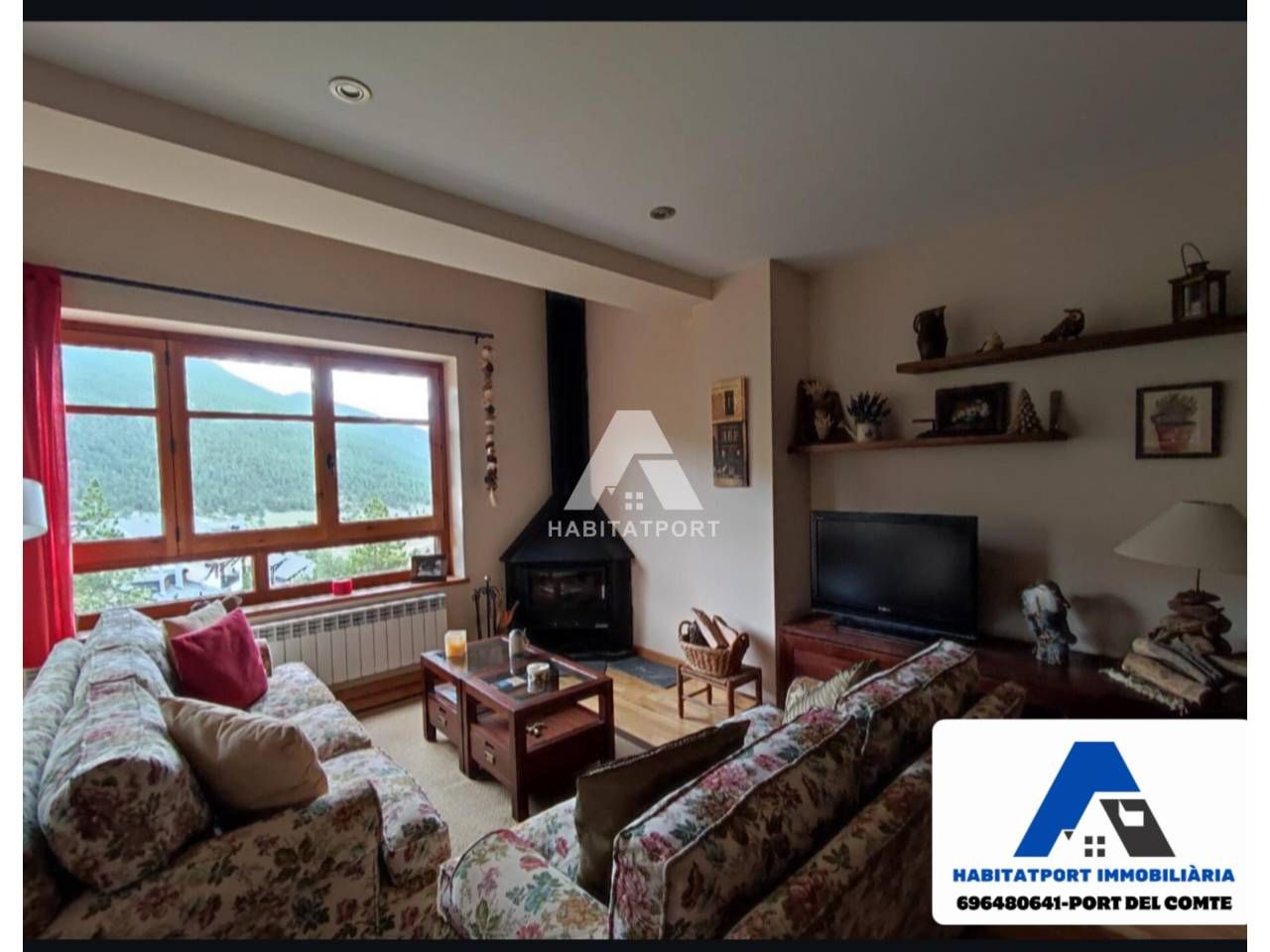 Living room of Duplex for sale in La Coma i la Pedra  with Heating, Parquet flooring and Furnished