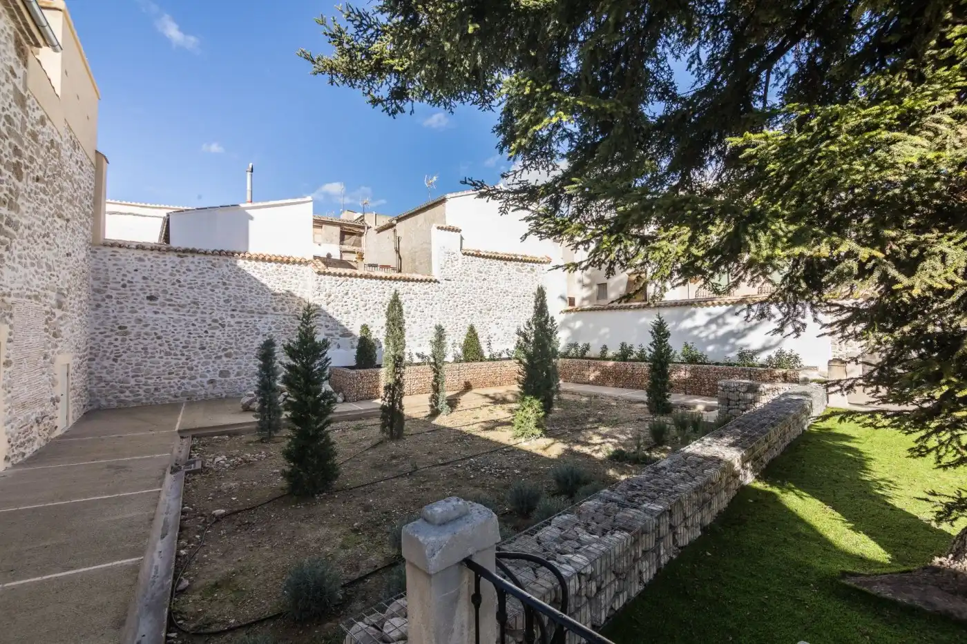 Vista exterior de Casa o xalet en venda en Cocentaina amb Calefacció, Jardí privat i Terrassa
