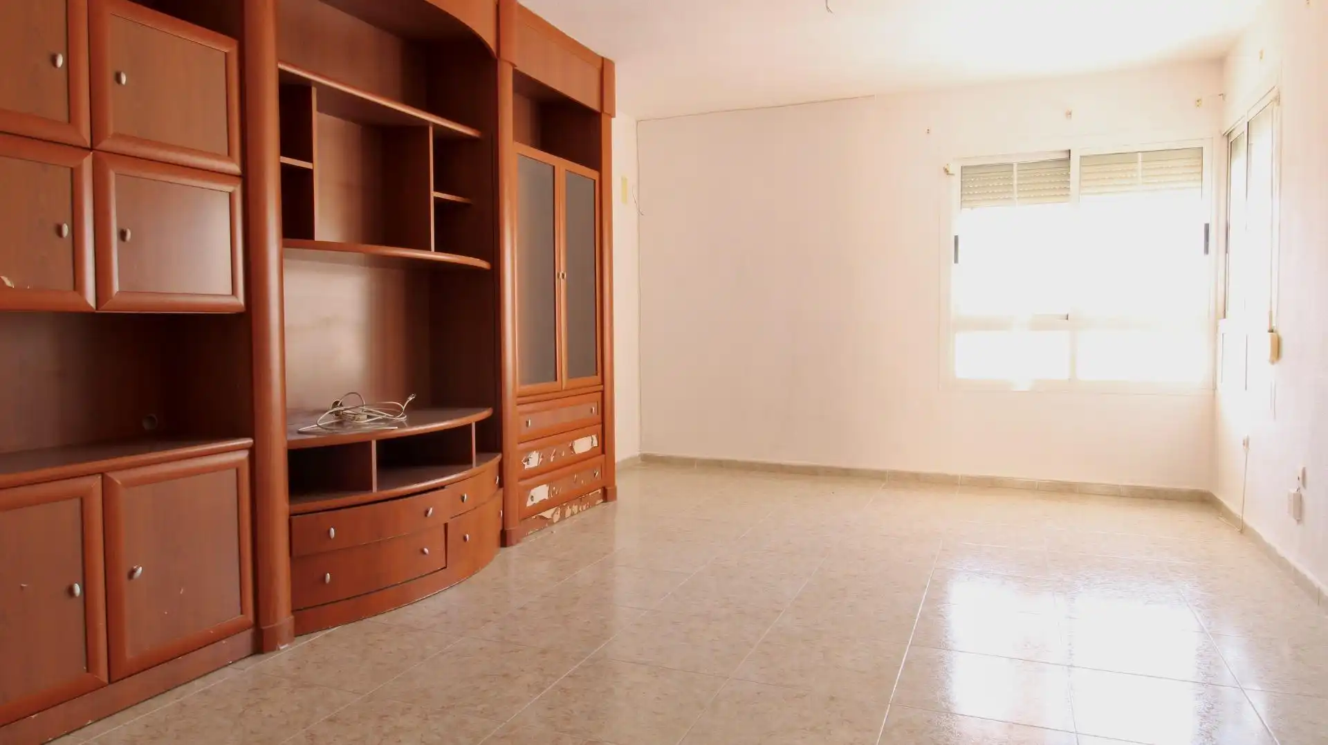Sala d'estar de Casa adosada en venda en Roquetas de Mar amb Terrassa i Piscina comunitària