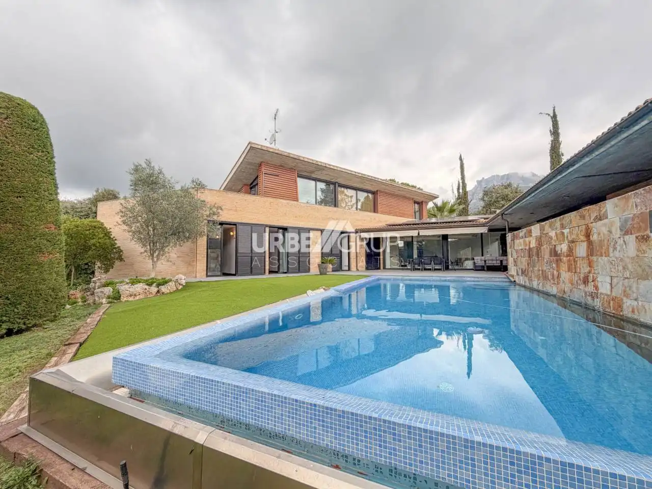 Exterior view of Houses for rent in Matadepera, Barcelona