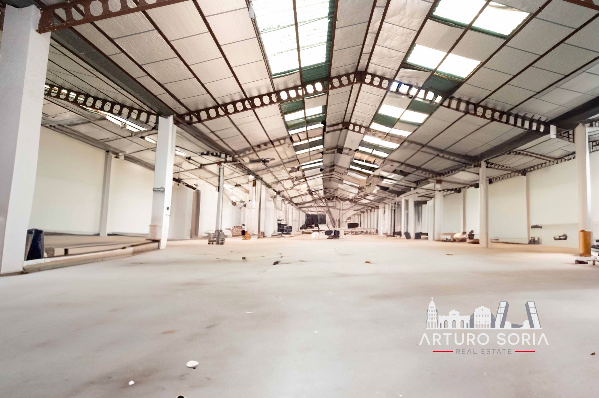 Vista exterior de Nau industrial en venda en Torrejón de Ardoz
