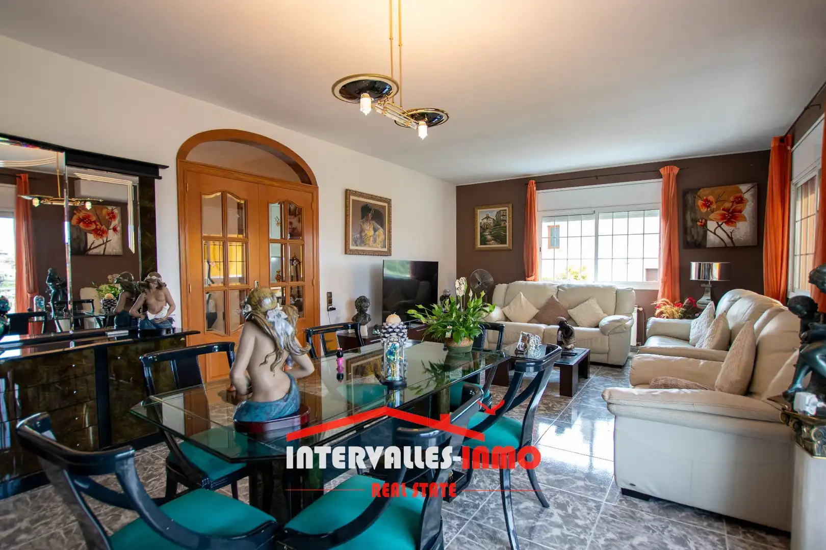 Sala d'estar de Casa o xalet en venda en Lliçà d'Amunt amb Aire condicionat, Calefacció i Jardí privat