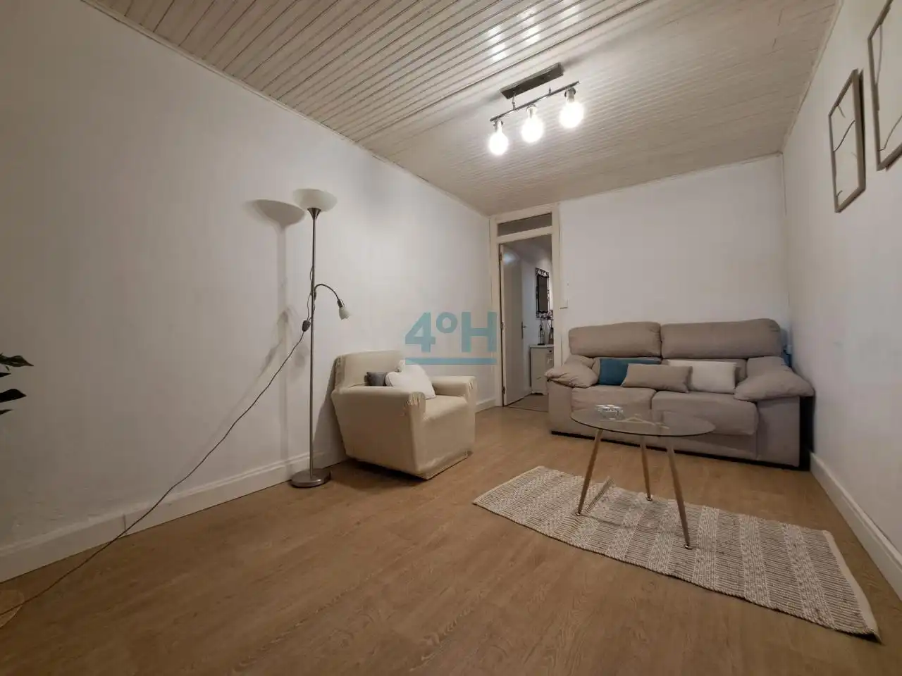 Living room of Apartments for sale in Ourense Capital   with Heating and Furnished