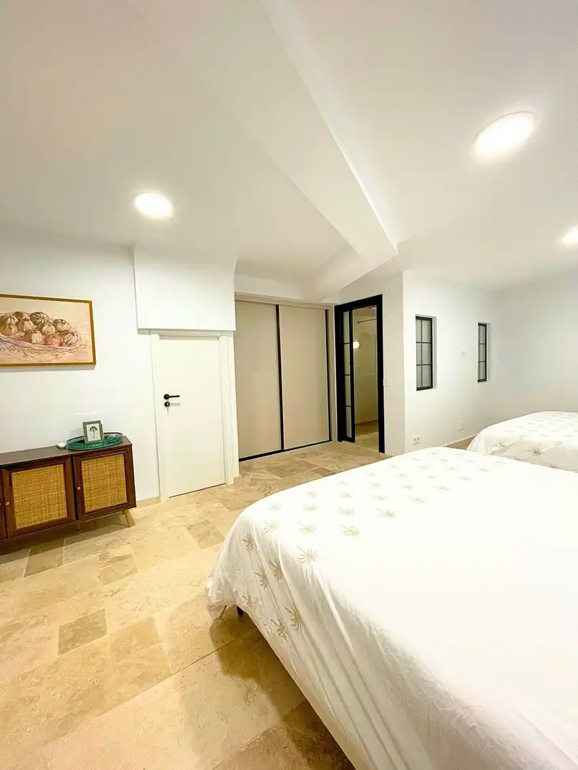 Habitación de Casa adosada de alquiler en Marbella con Aire acondicionado, Amueblado y Horno